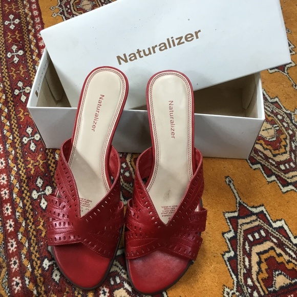 Naturalizer Paula Red Leather Sandals - Picture 1 of 4